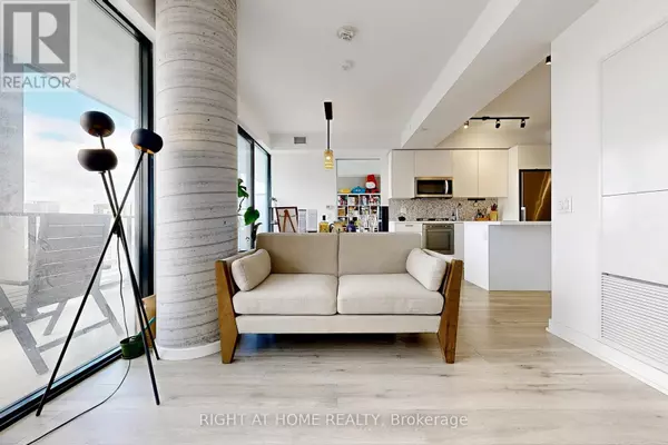 Toronto (moss Park), ON M5A0T8,55 Ontario ST #1601