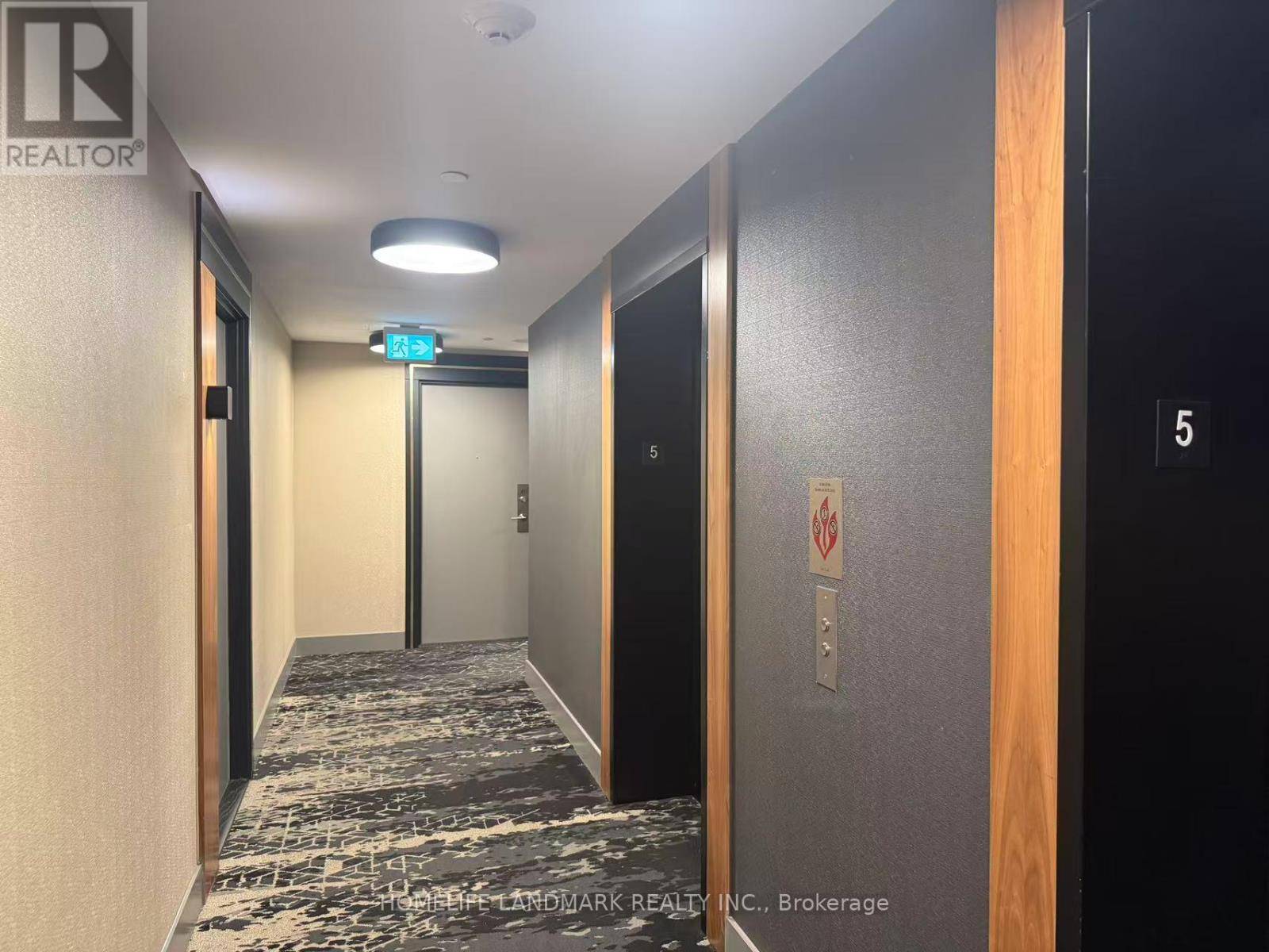 Toronto (waterfront Communities), ON M5V0S6,99 John ST #507