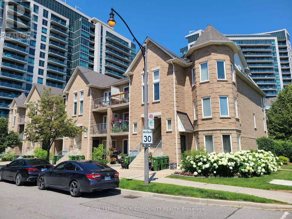 Toronto (leaside), ON M4G4J8,130 Vanderhoof AVE #101