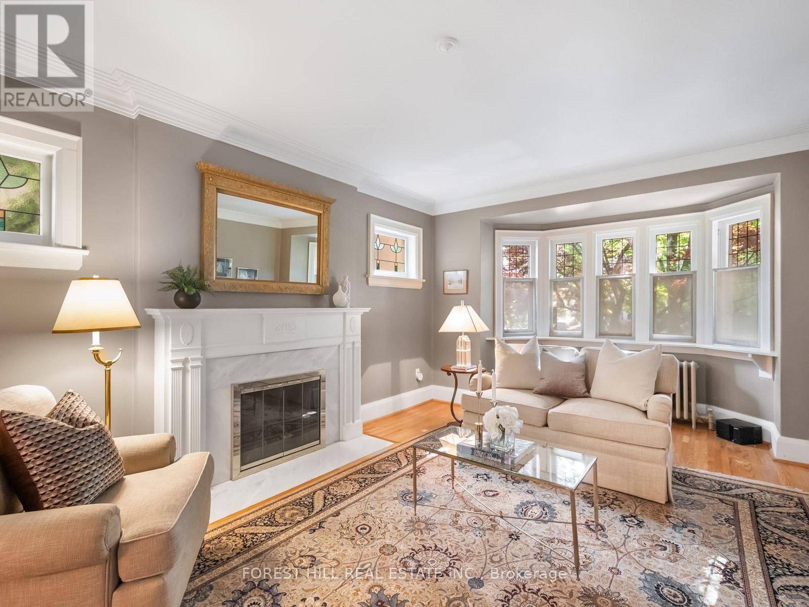 Toronto (leaside), ON M4G3G2,37 HEATHER ROAD