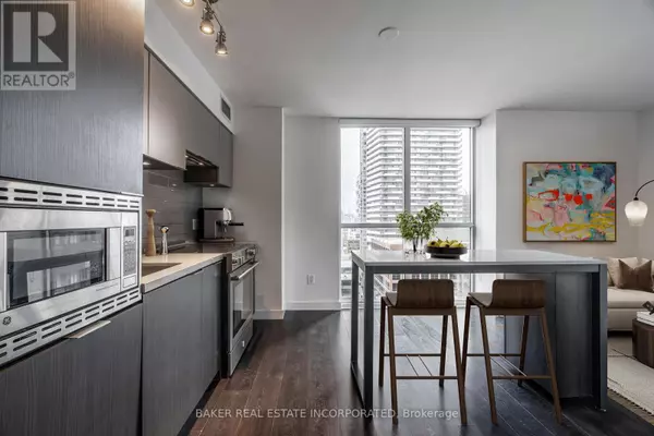 Toronto (mount Pleasant West), ON M4P0C2,15 Roehampton AVE #1115