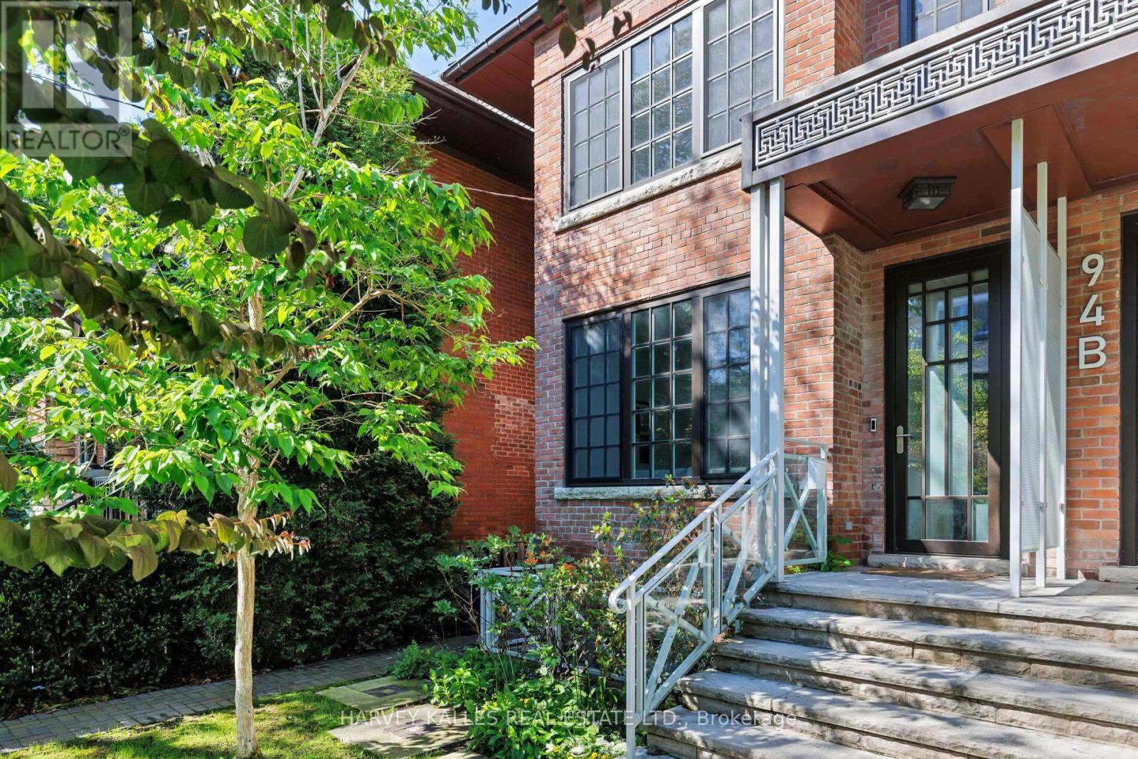 Toronto (annex), ON M5R2L6,94A ADMIRAL ROAD