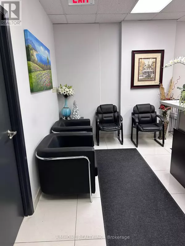 Toronto (henry Farm), ON M5M4B6,2175 Sheppard AVE East ##106