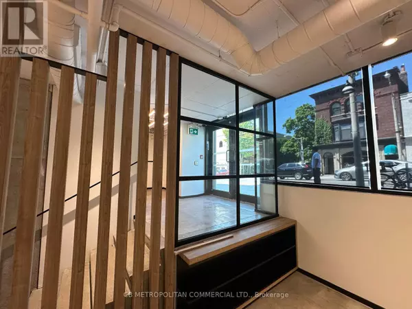 Toronto (rosedale-moore Park), ON M4W2K9,1027 Yonge ST #103