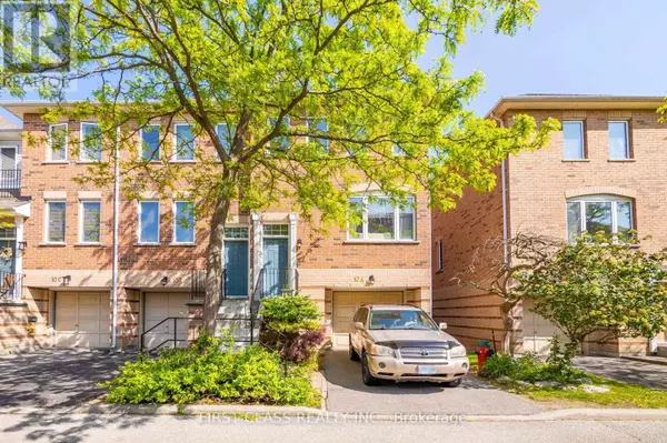 Toronto (thorncliffe Park), ON M4H1R3,10A LEASIDE PARK DRIVE