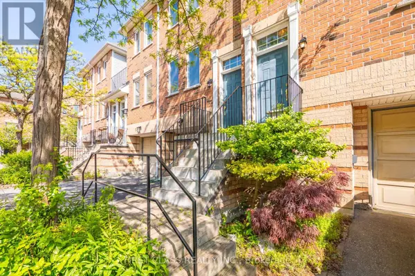 Toronto (thorncliffe Park), ON M4H1R3,10A LEASIDE PARK DRIVE