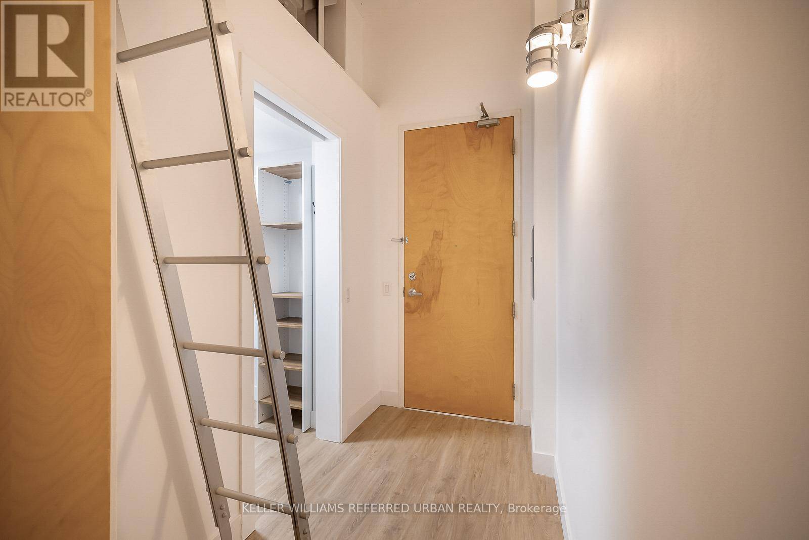 Toronto (church-yonge Corridor), ON M5B2P7,155 Dalhousie ST #633