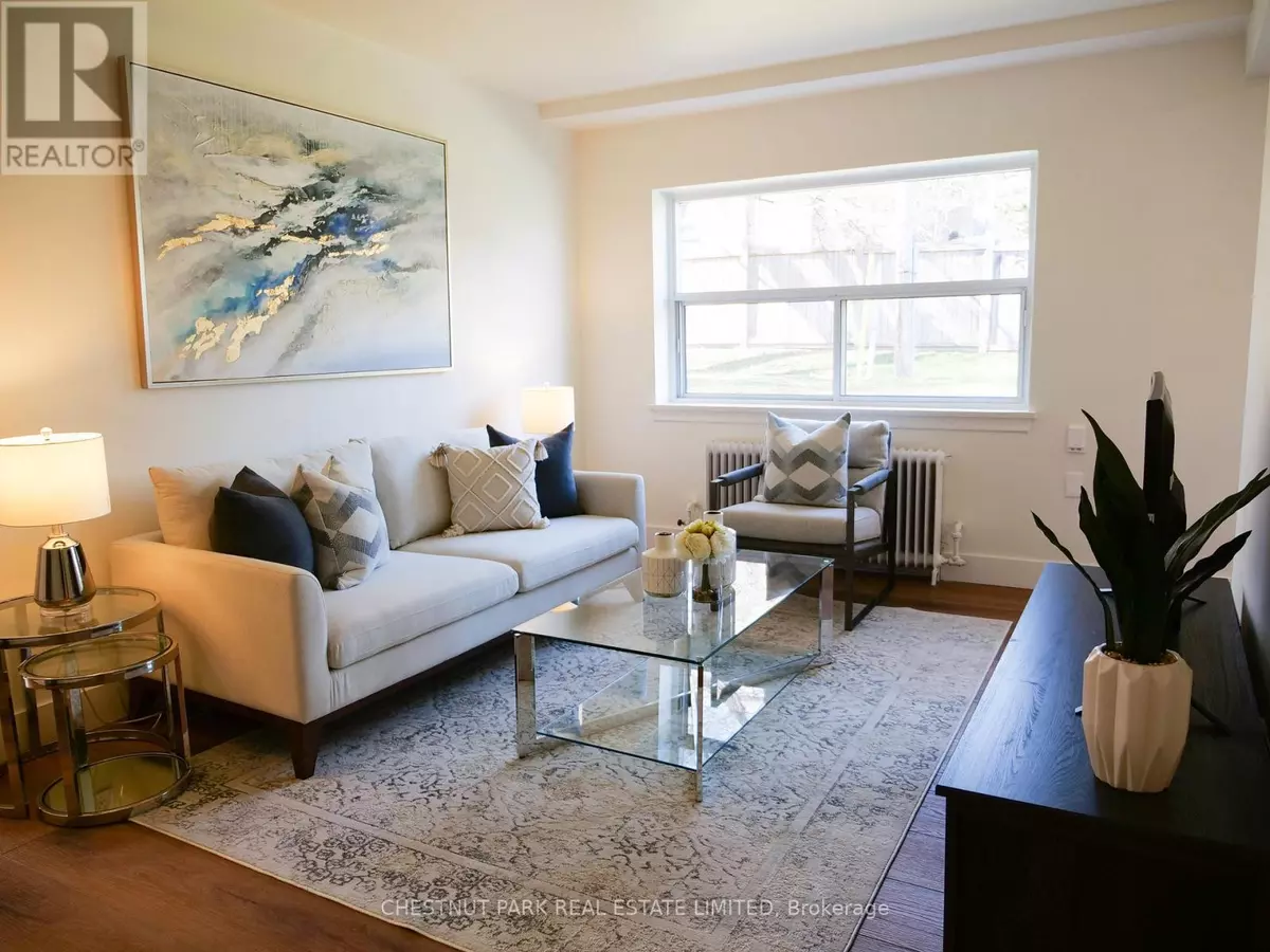 Toronto (banbury-don Mills), ON M3B1B9,2 Wingreen CT #3