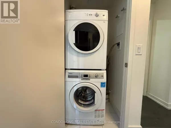 Toronto (regent Park), ON M5A0C4,200 Sackville ST #809