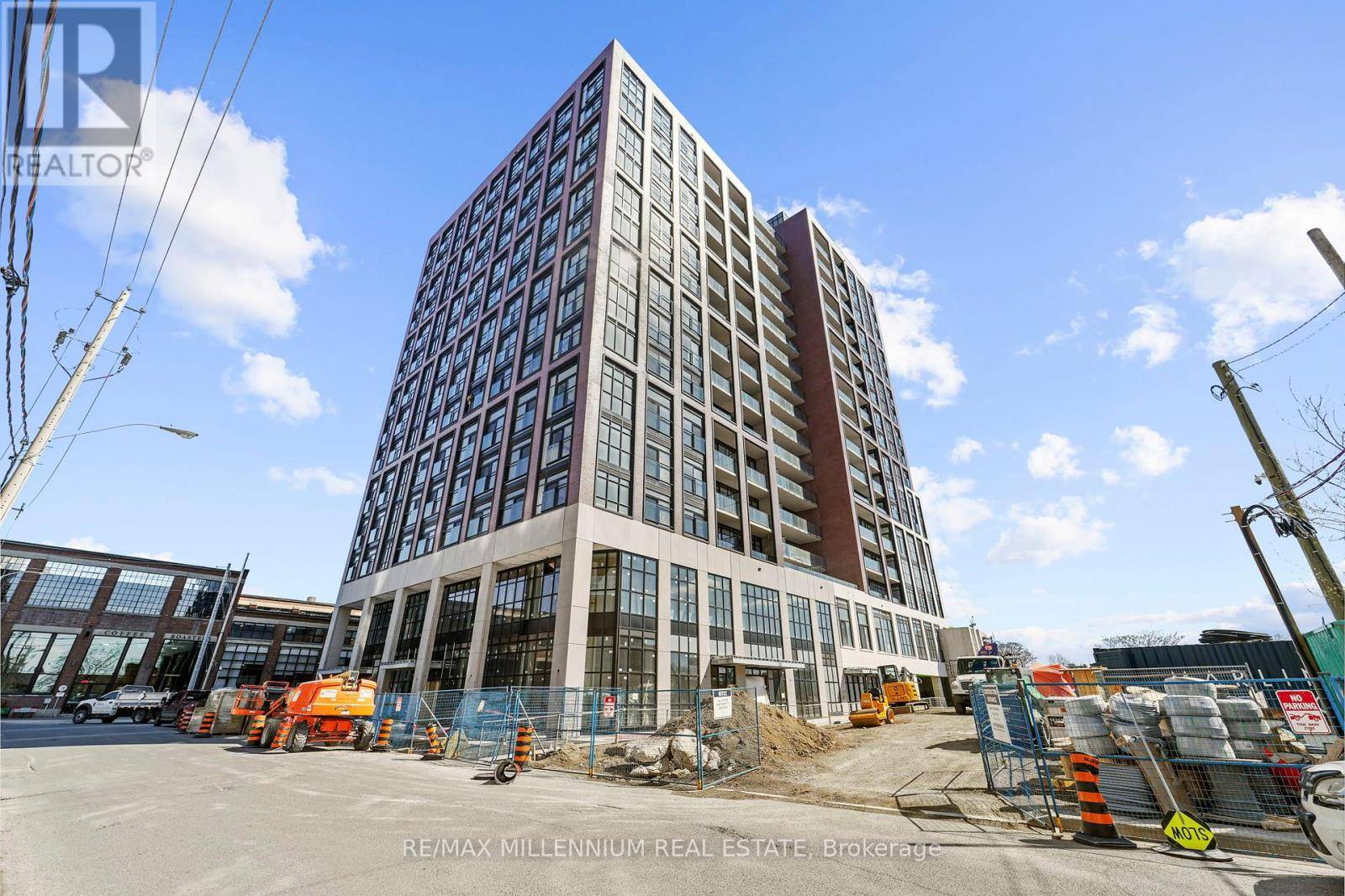 181 Sterling RD #314, Toronto (dufferin Grove), ON M6R2B2