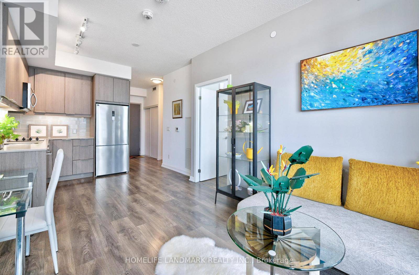 Toronto (henry Farm), ON M2J0H2,32 Forest Manor RD #1103