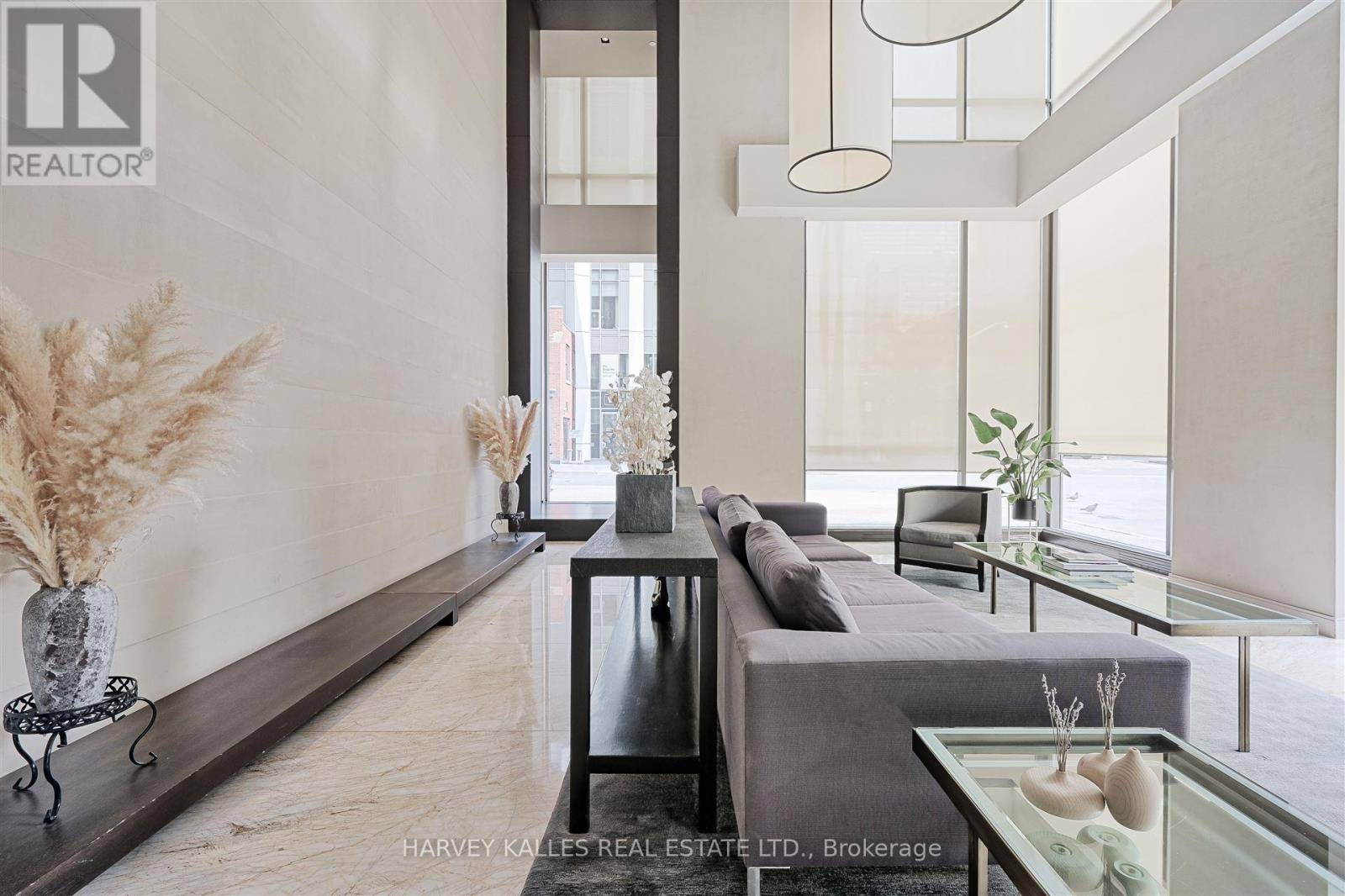 Toronto (annex), ON M4W1L4,18 Yorkville AVE #2906