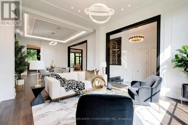 Toronto (st. Andrew-windfields), ON M2P1Z3,67 MONTRESSOR DRIVE N