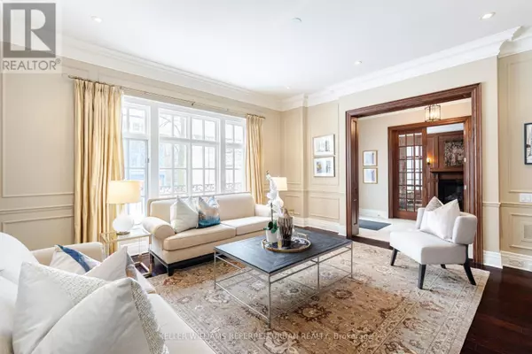 Toronto (casa Loma), ON M4V2T6,290 RUSSELL HILL ROAD