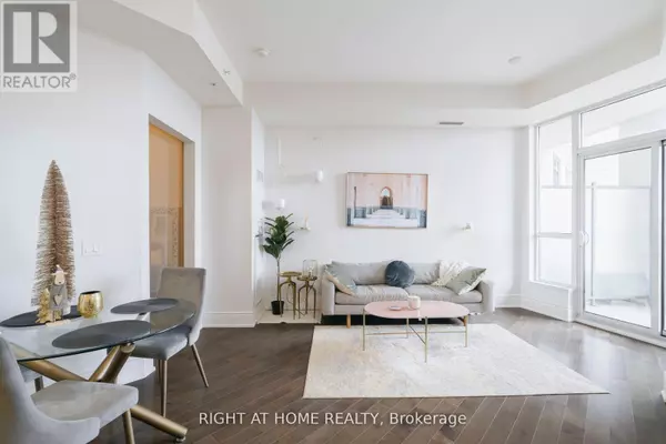 23 Glebe RD West #918, Toronto (yonge-eglinton), ON M5P0A1