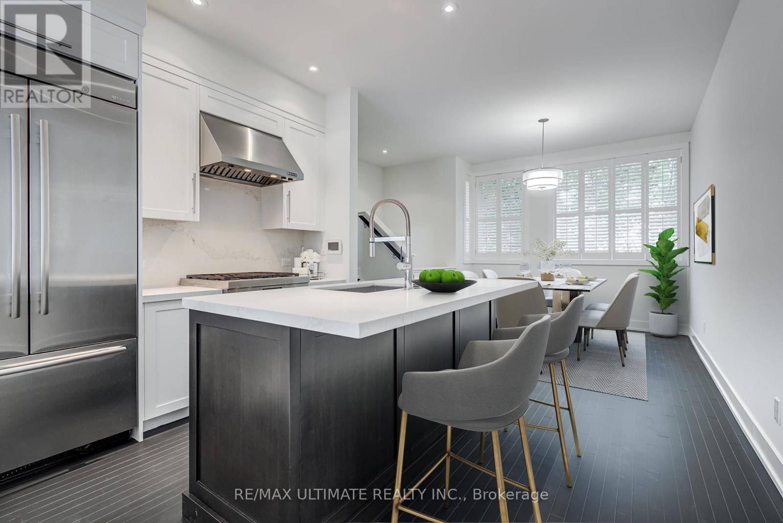 Toronto (kensington-chinatown), ON M5T3B1,12 Cecil ST #A