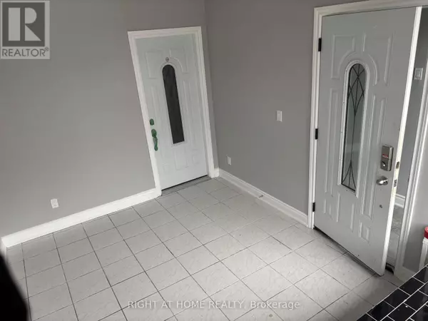 Toronto (oakwood Village), ON M6E2W9,507 OAKWOOD AVENUE