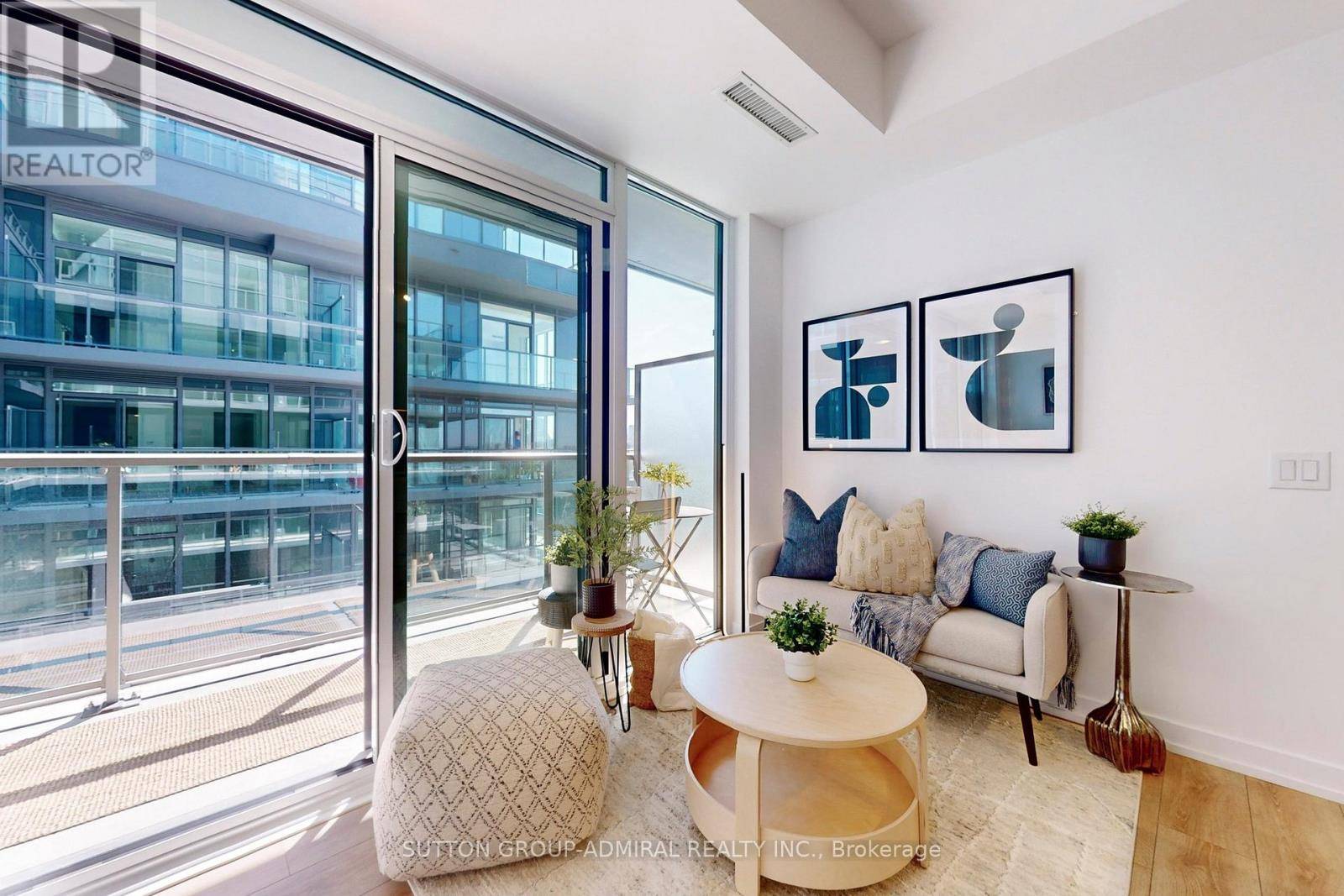 500 Dupont ST #502, Toronto (annex), ON M6G0B8