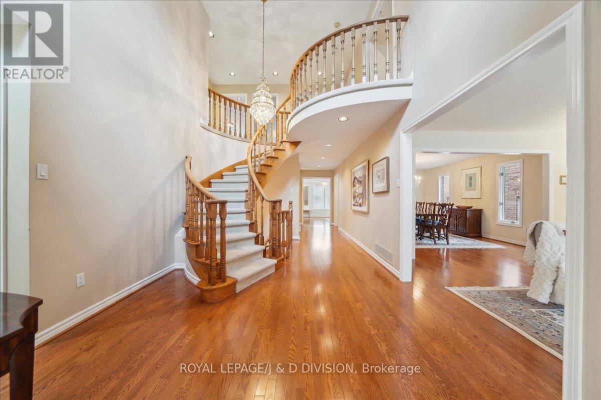 Toronto (bridle Path-sunnybrook-york Mills), ON M4N2H4,2 IVOR ROAD