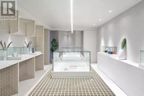 Toronto (humewood-cedarvale), ON M6C1B5,764 ST CLAIR AVENUE W