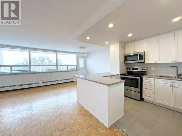 Toronto (westminster-branson), ON M2R3A2,12 Rockford RD #501