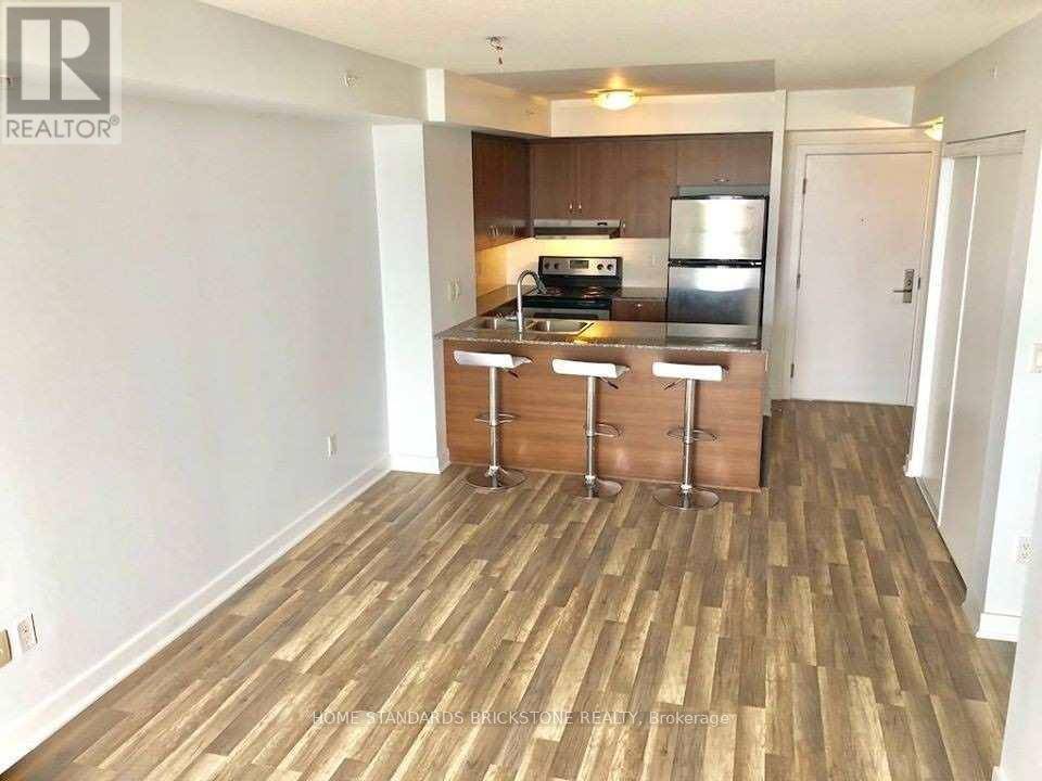 Toronto (newtonbrook West), ON M2M0B1,5740 Yonge ST #2105