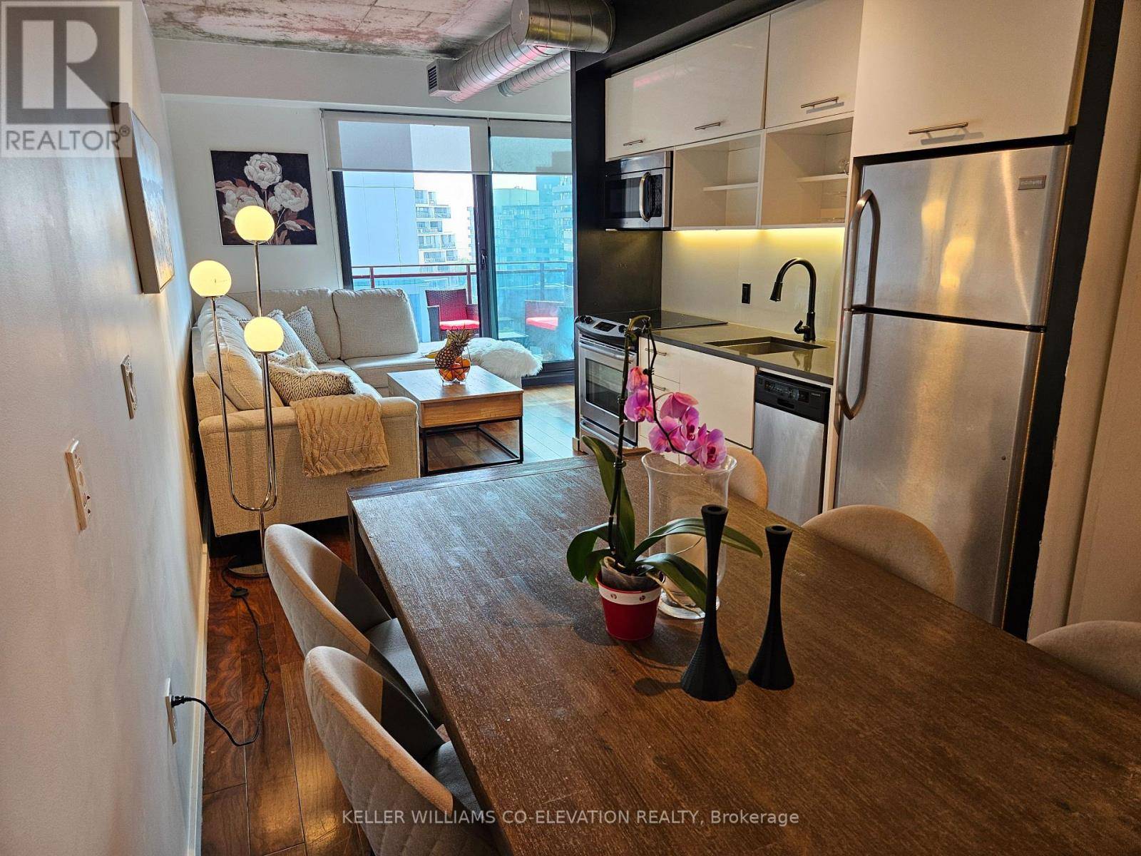Toronto (moss Park), ON M5A0E9,51 Trolley Cres CRES Southeast #1008