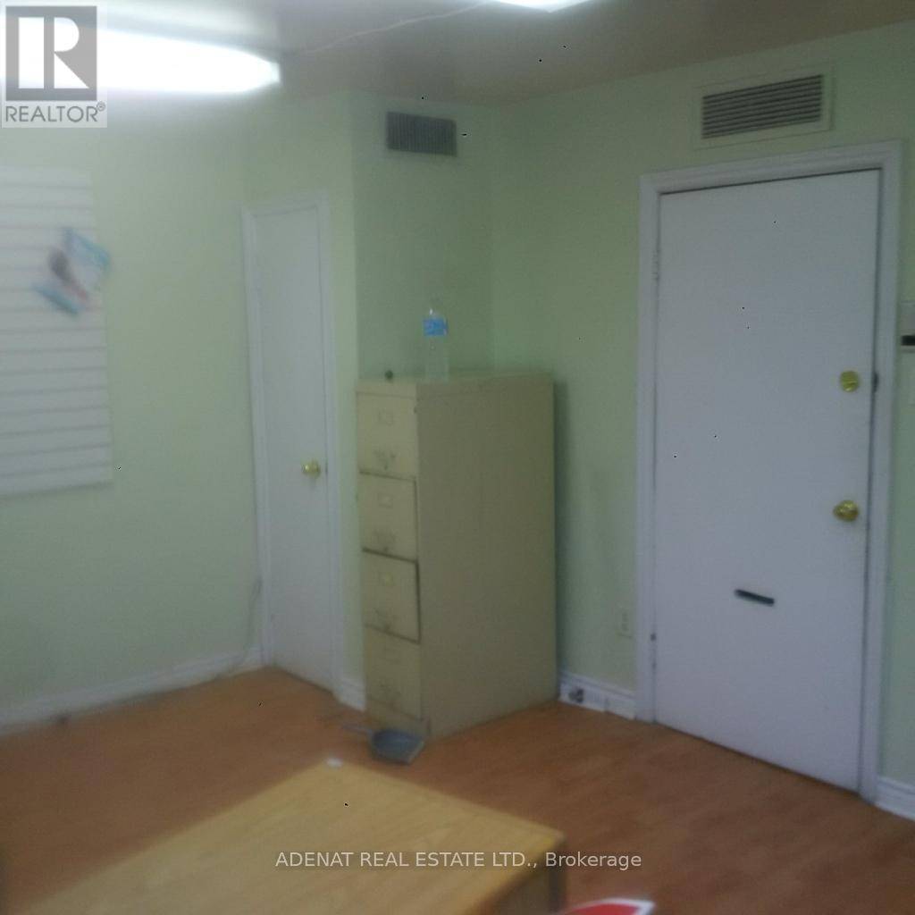 Toronto (clanton Park), ON M3H1T3,365A Wilson AVE ##214