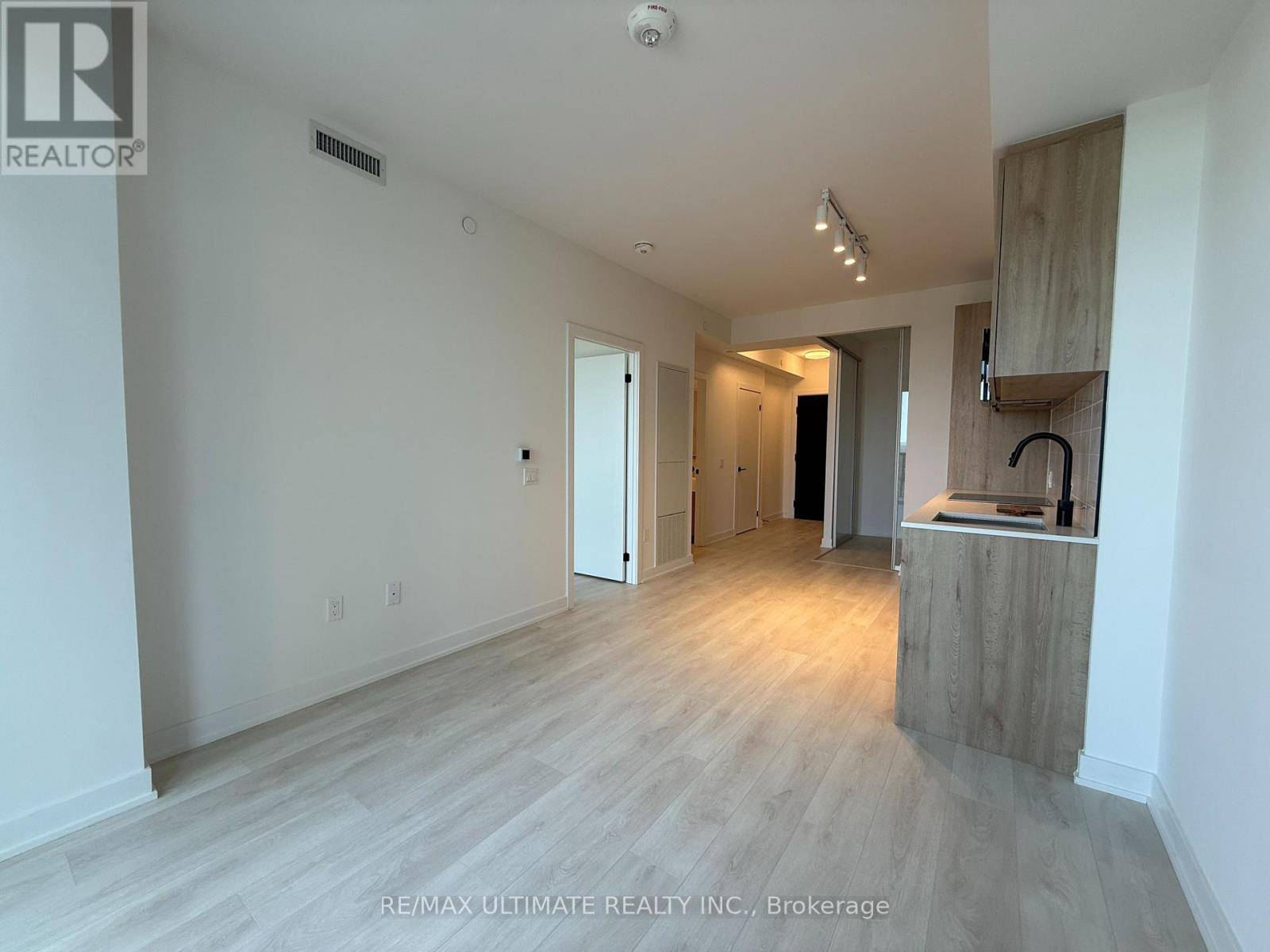 Toronto (mount Pleasant West), ON M4P1V3,117 Broadway AVE #2808