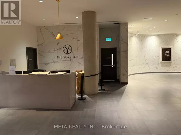 Toronto (englemount-lawrence), ON M6A0B3,120 Varna DR #1420