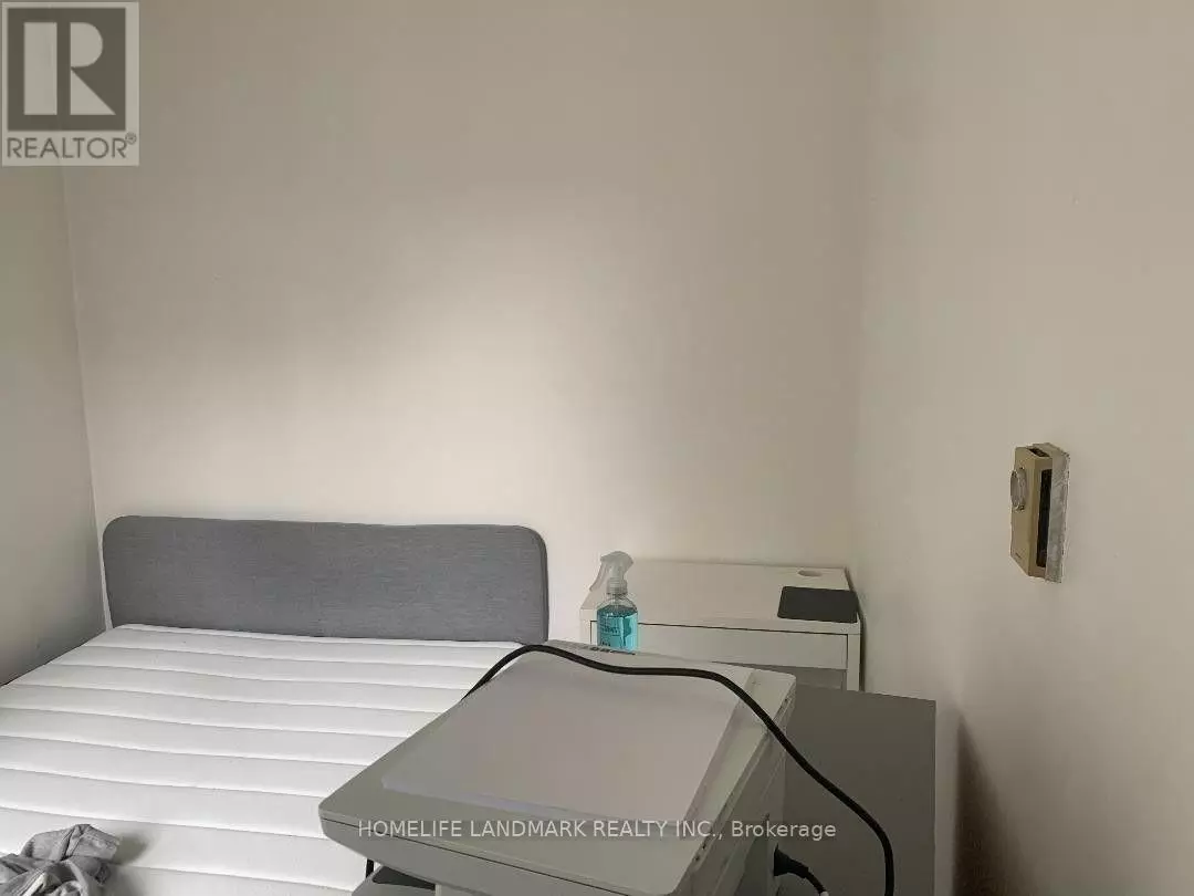 Toronto (moss Park), ON M5A2E6,220 Gerrard ST East #3