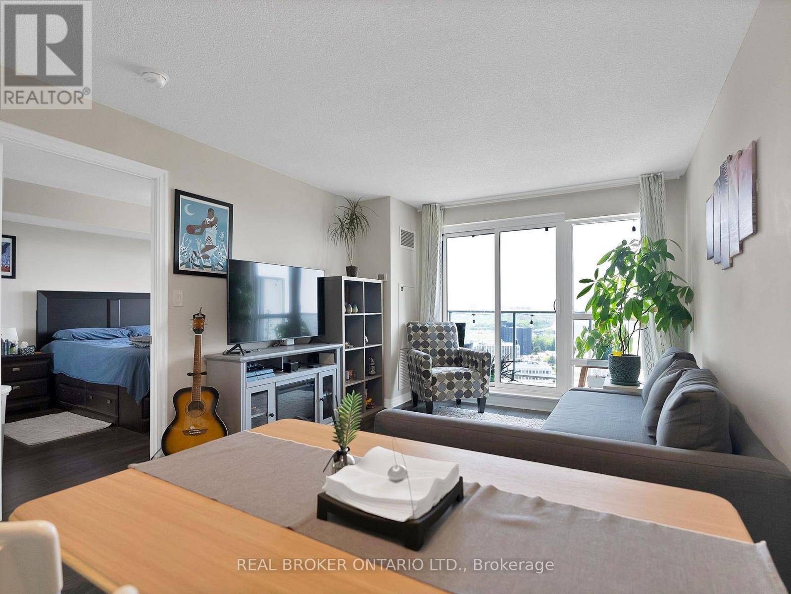 2015 Sheppard AVE East #2002, Toronto (henry Farm), ON M2J0B3