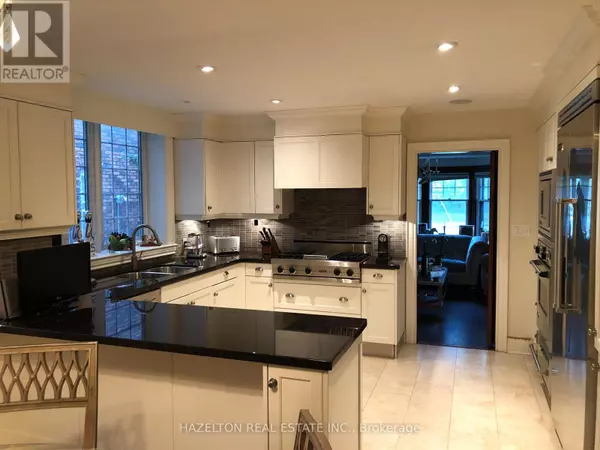 Toronto (forest Hill South), ON M5P2N7,299 FOREST HILL ROAD