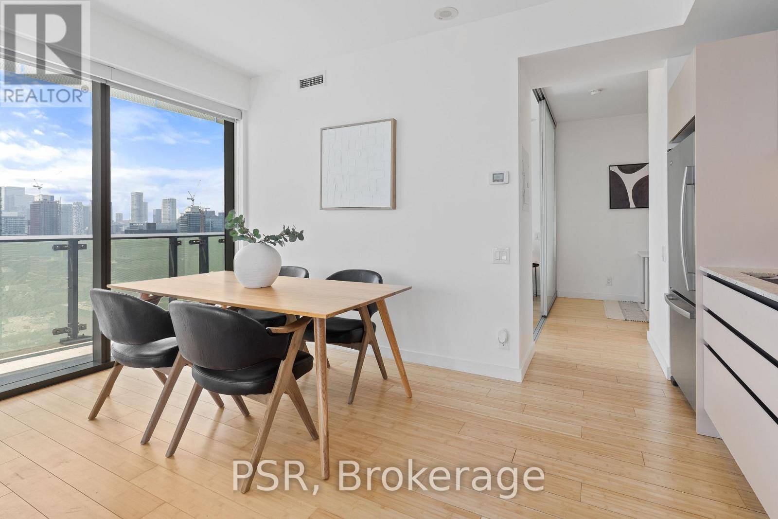 Toronto (waterfront Communities), ON M5A0E2,390 Cherry ST #2708