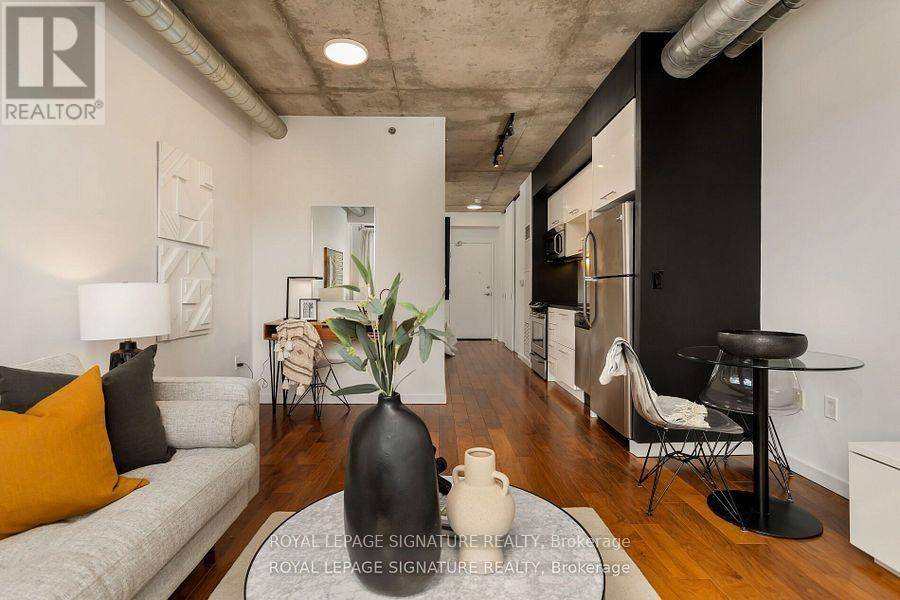 Toronto (moss Park), ON M5A0G1,47 Lower River ST #440