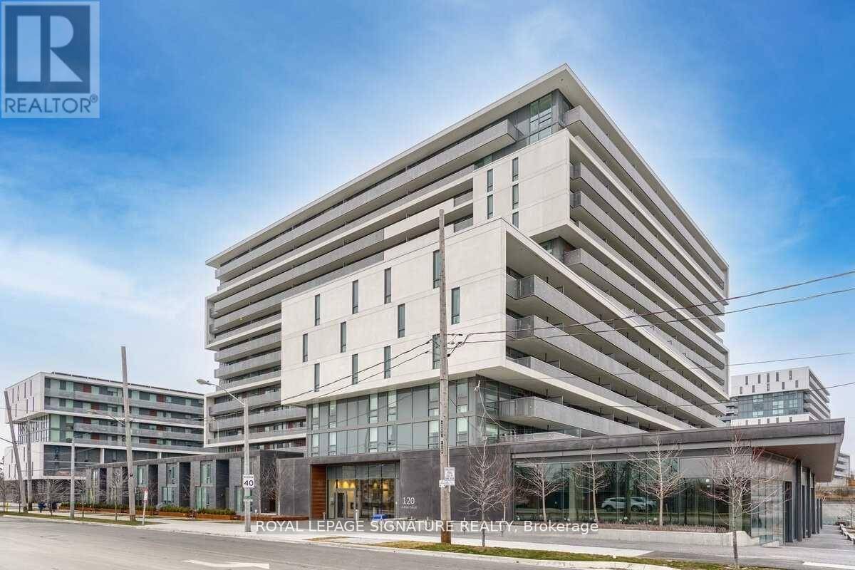 Toronto (englemount-lawrence), ON M6A0B3,120 Varna DR #608
