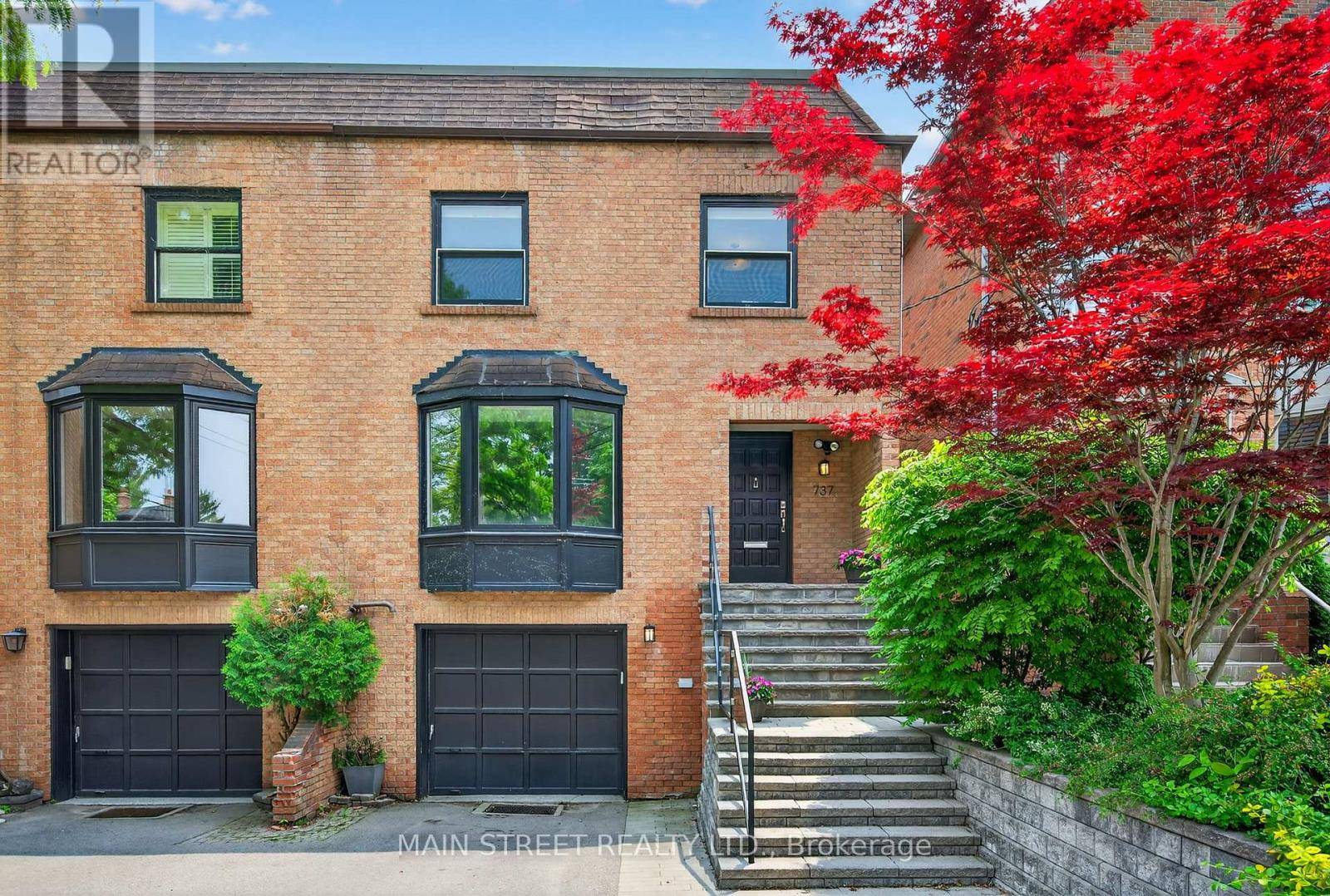 Toronto (mount Pleasant East), ON M4S1B4,737 MERTON STREET
