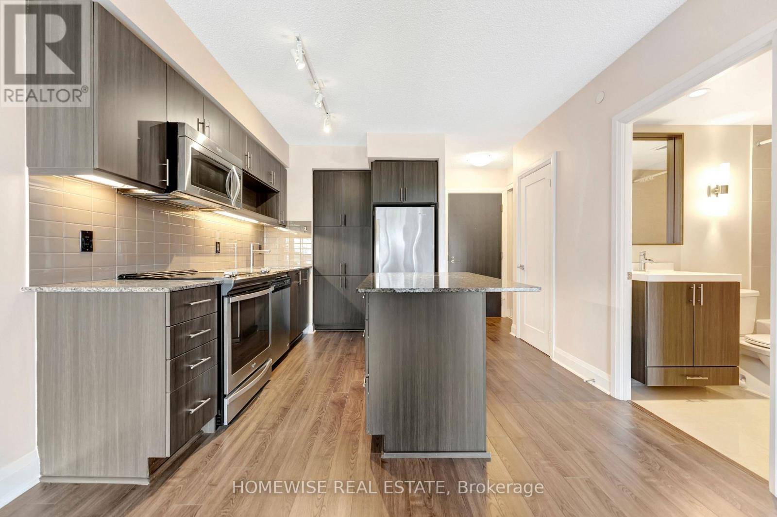 18 Graydon Hall DR #404, Toronto (parkwoods-donalda), ON M3A0A4