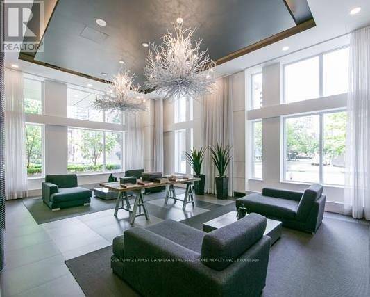 Toronto (mount Pleasant West), ON M4S0A2,83 Redpath AVE #903