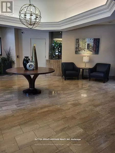 Toronto (banbury-don Mills), ON M3C3H9,75 Wynford Heights CRES #201