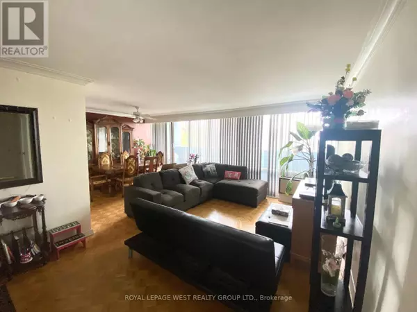 Toronto (bedford Park-nortown), ON M6A2Y8,3555 Bathurst ST #608