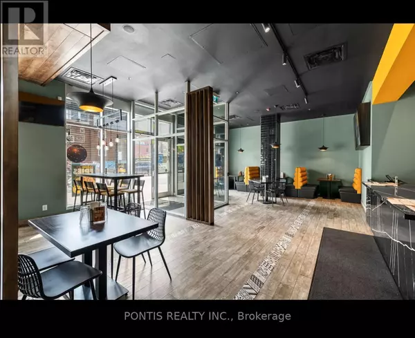 Toronto (trinity-bellwoods), ON M5T2S6,410 BATHURST ST #B5