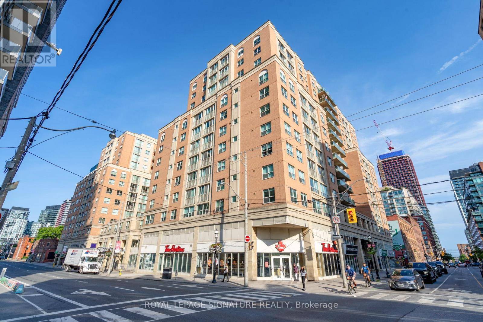 Toronto (moss Park), ON M5A4R3,323 Richmond ST East #712