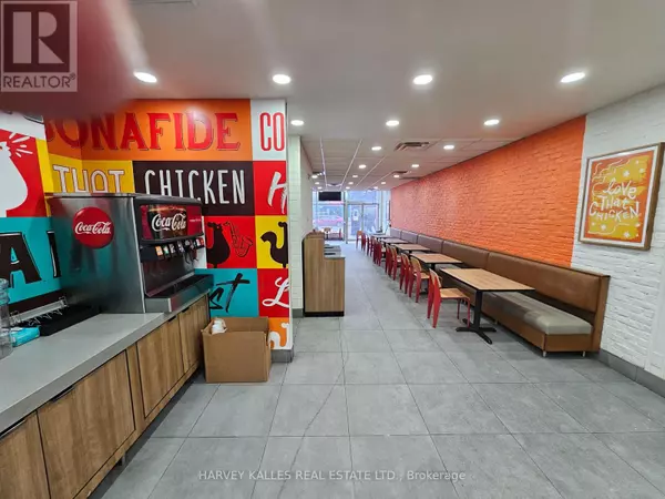 Toronto (humewood-cedarvale), ON M6C2C3,947 EGLINTON AVENUE W