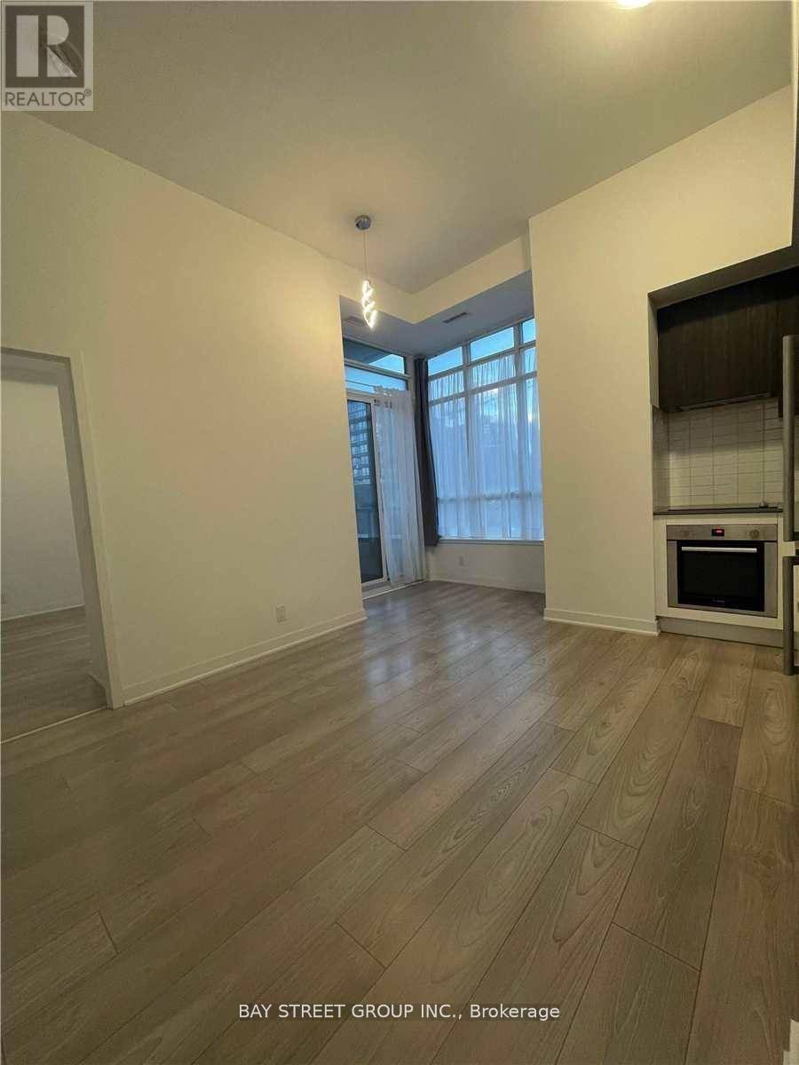 Toronto (moss Park), ON M5A2Y8,120 Parliament ST #522