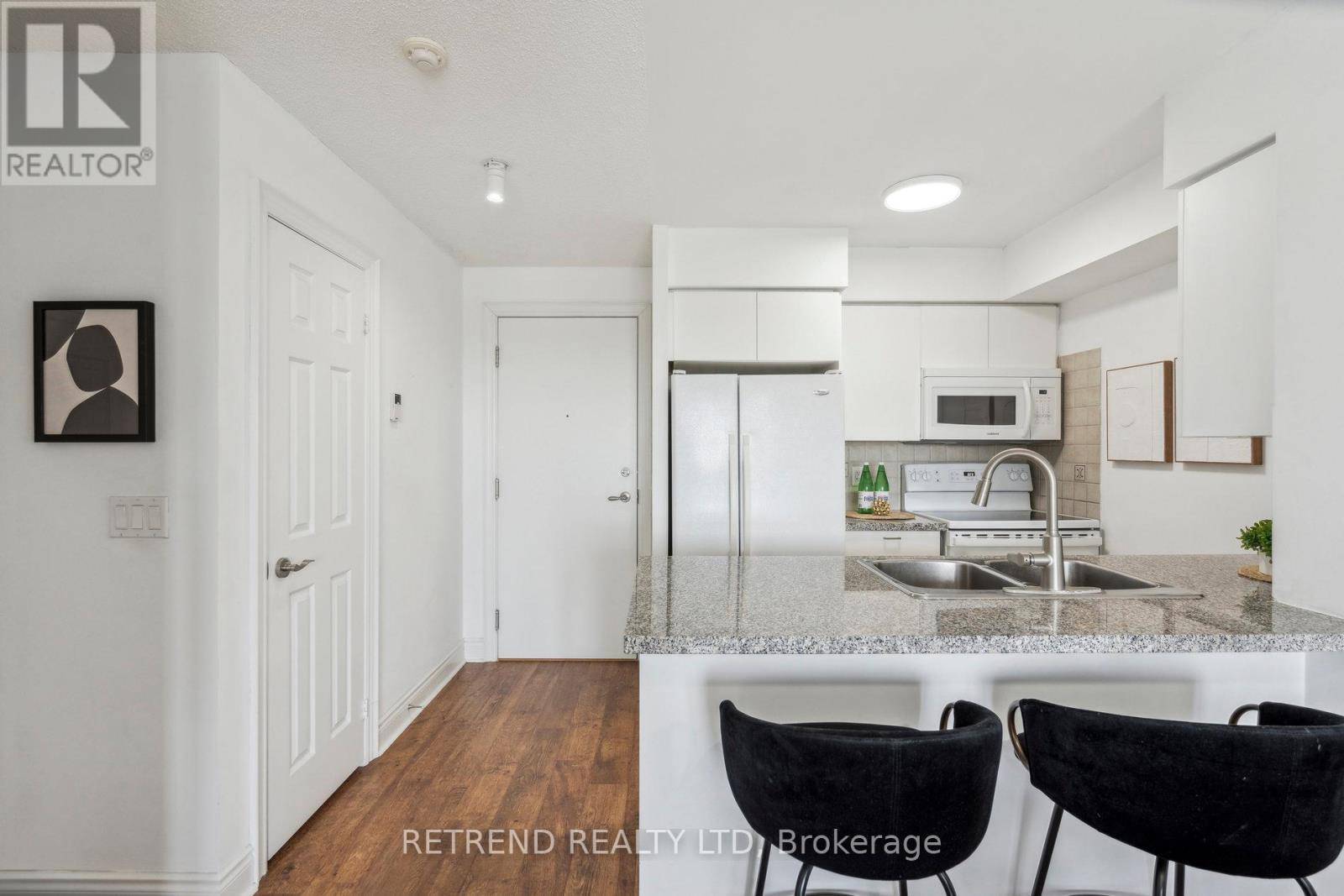 Toronto (newtonbrook West), ON M2M4M7,15 Greenview AVE #2111