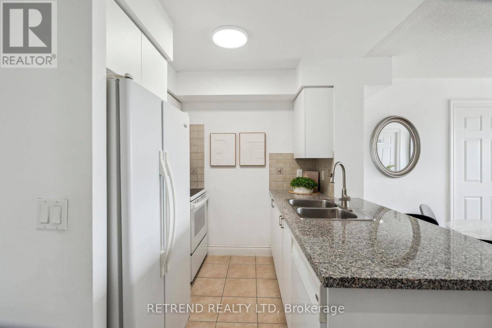 Toronto (newtonbrook West), ON M2M4M7,15 Greenview AVE #2111