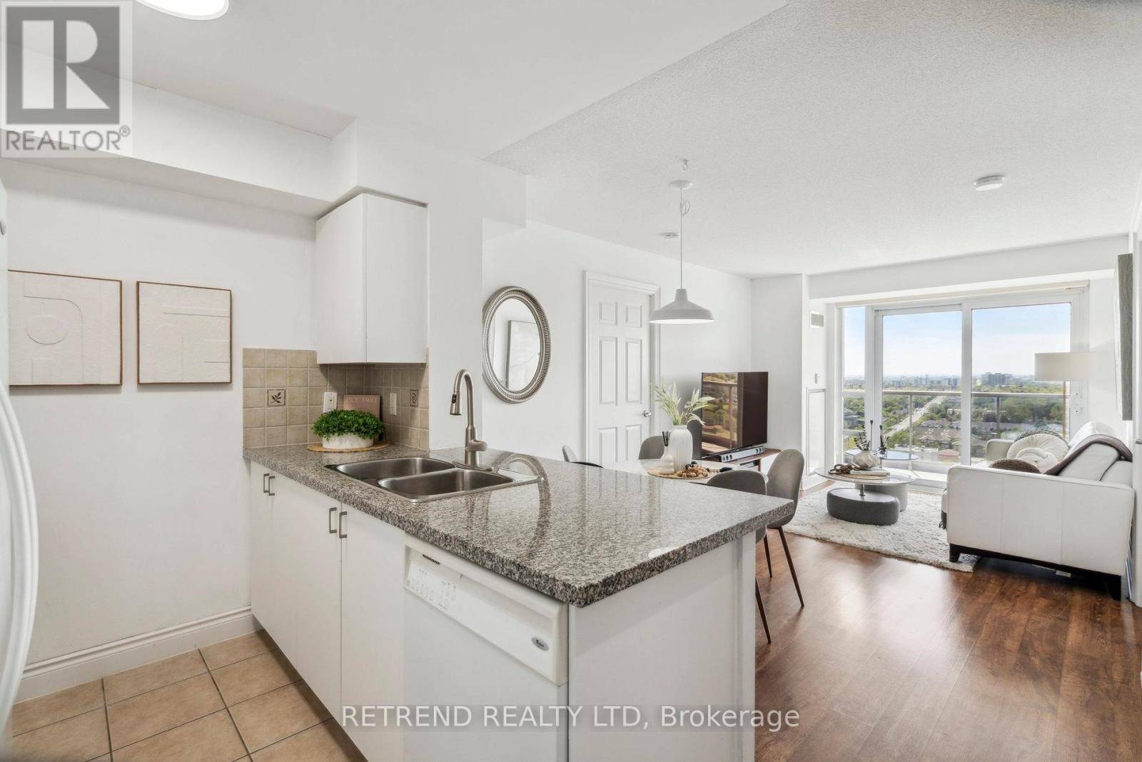 Toronto (newtonbrook West), ON M2M4M7,15 Greenview AVE #2111