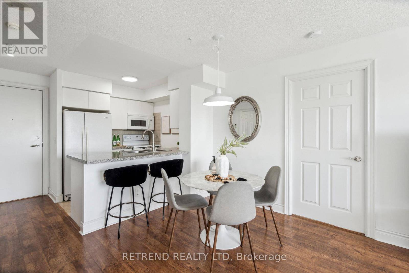 Toronto (newtonbrook West), ON M2M4M7,15 Greenview AVE #2111