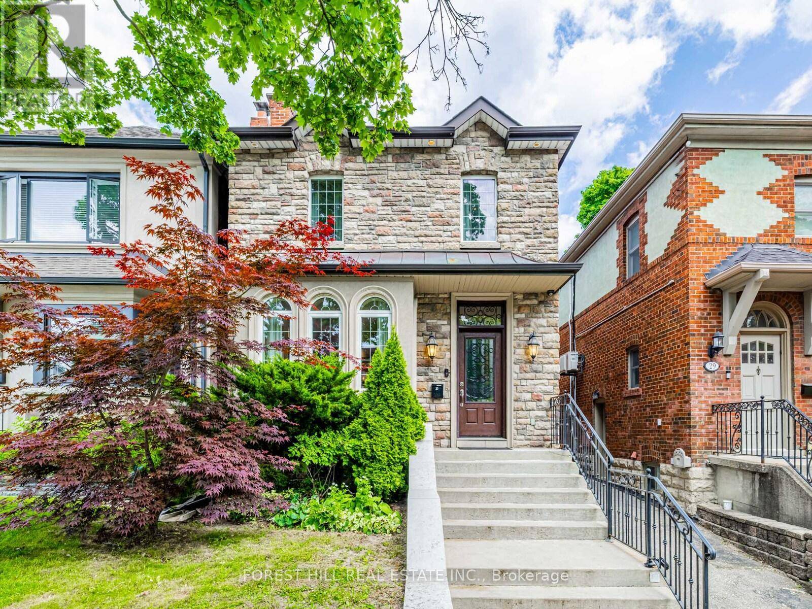 31 LATIMER AVENUE, Toronto (lawrence Park South), ON M5N2M1